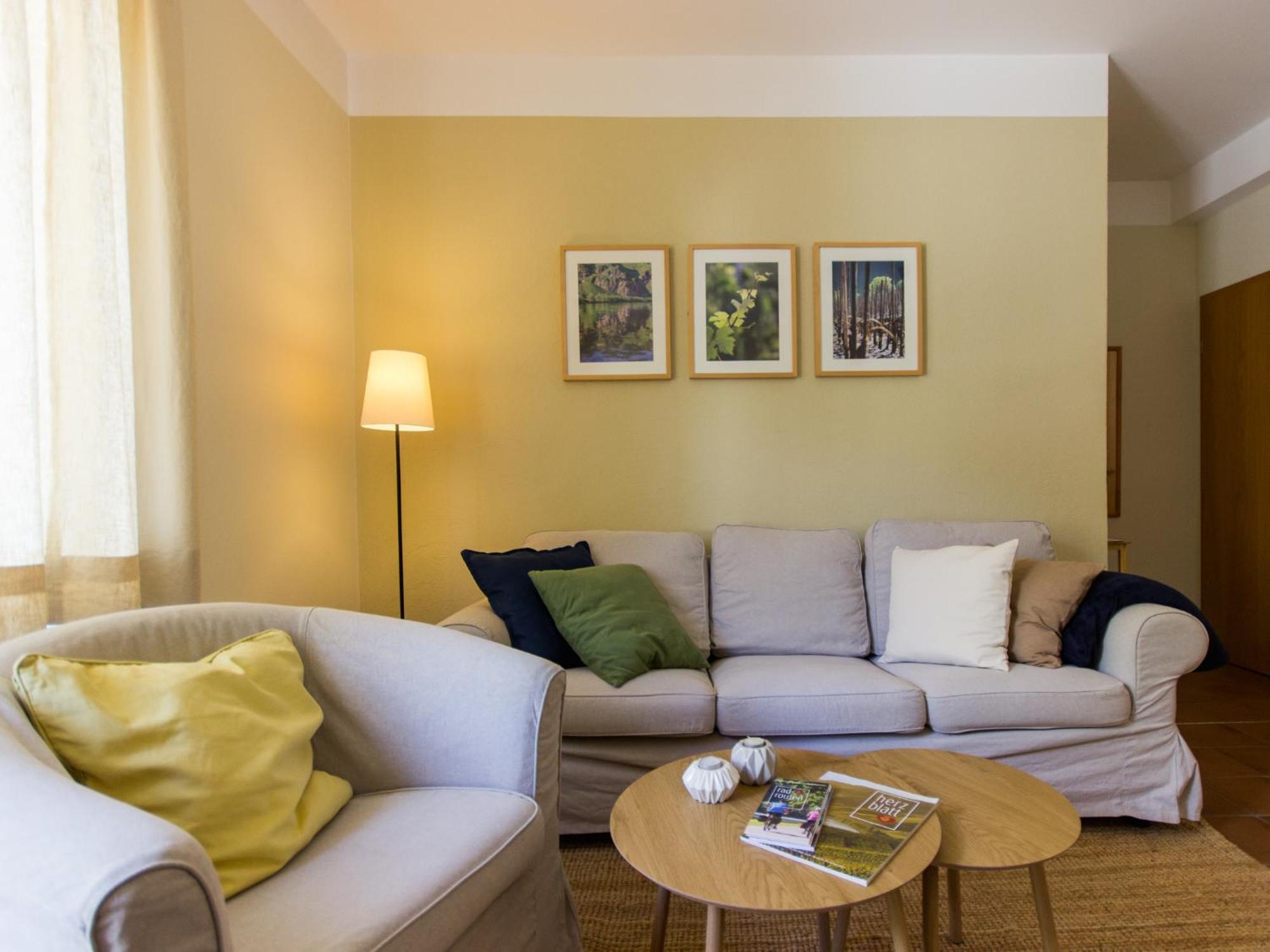 Ferienhaus Schwaab-Scherr, Genau Zwischen Bernkastel-Kues Und Traben-Trarbach, Mit Kostenlosem Oepnv-Ticket Fuer Bus Und Bahn, Parkplaetzen Und Fahrradgarage Эрден Экстерьер фото